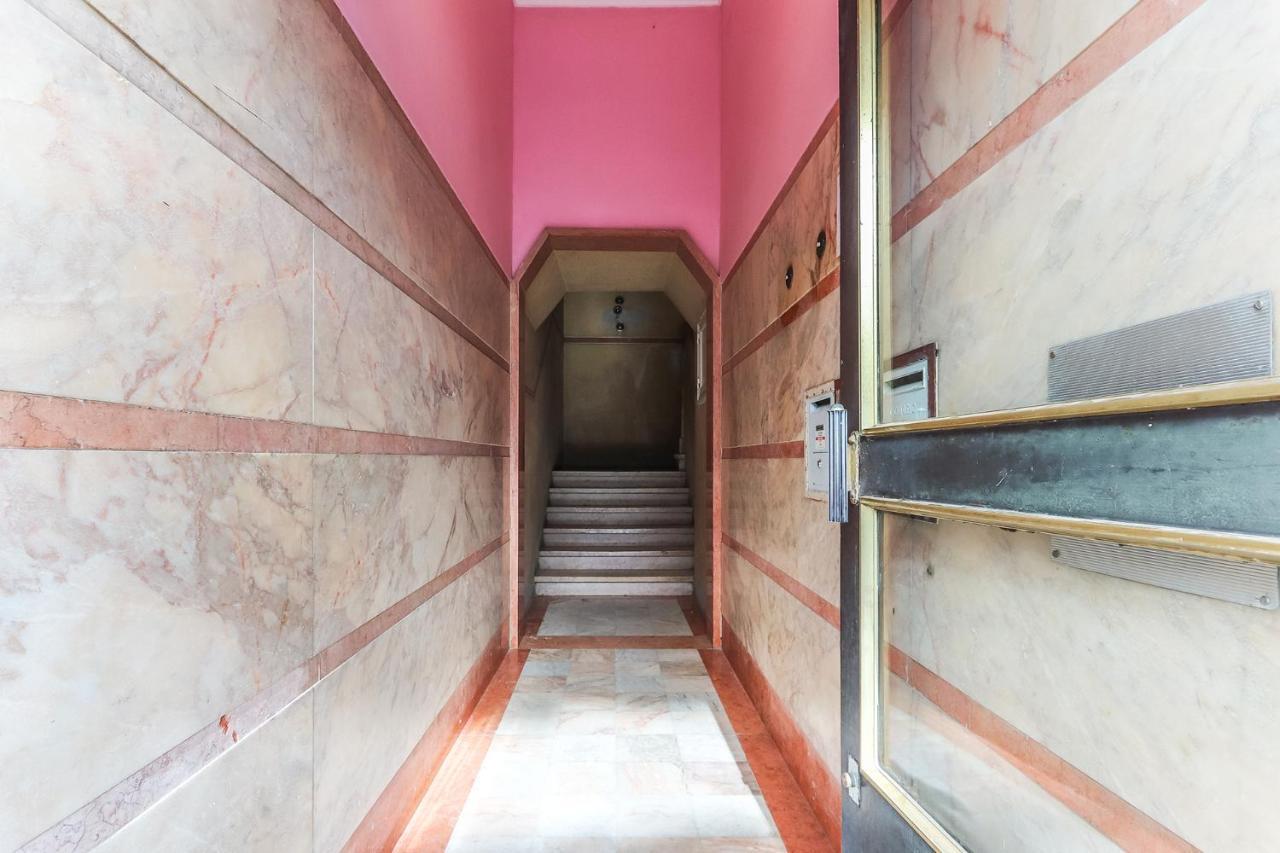 Vita Portucale ! Olaias Design With Terrace Lisbon Bagian luar foto